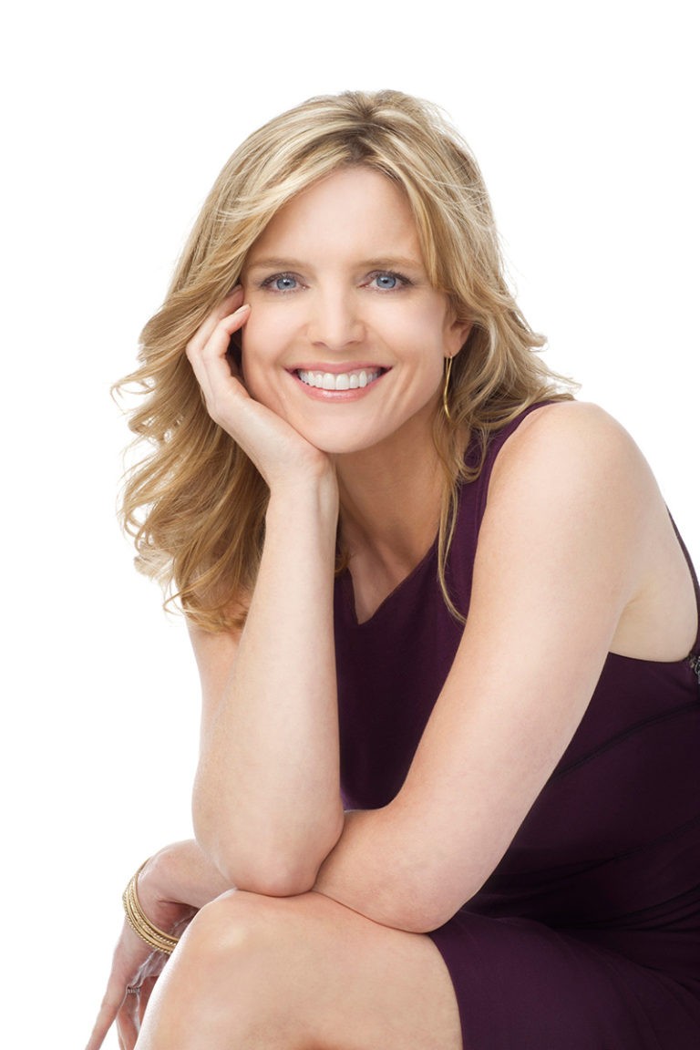 Courtney Thorne Smith Interview Two And A Half Men Star Reprises Her Role As Emma Fielding In