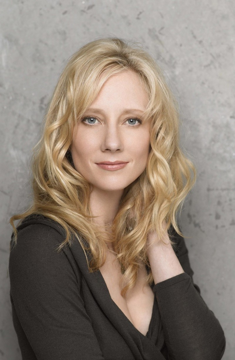 Anne Heche Interview: Surprise! Girls Really Do Talk Dirty – Smashing ...